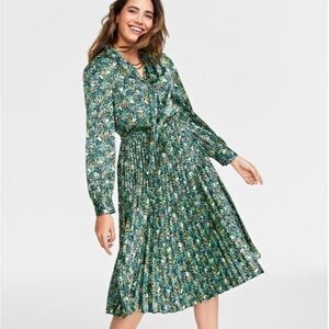 NWT Macy’s Printed Midi Dress